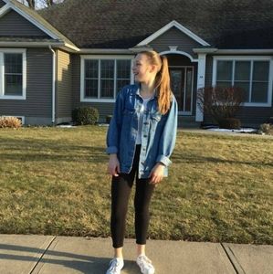 Meet your Posher, Alina